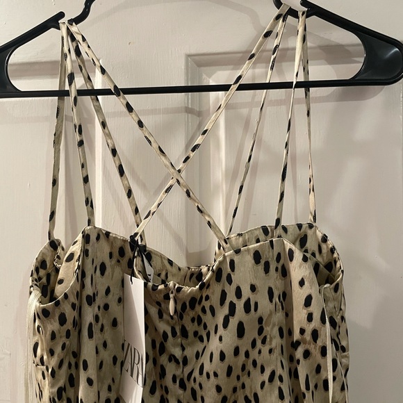 Zara dress - Picture 4 of 4
